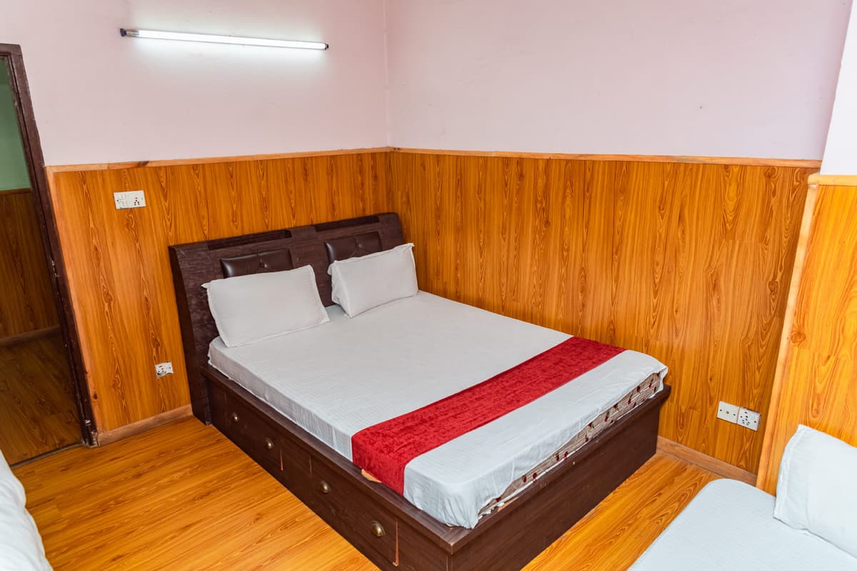 delux room 8